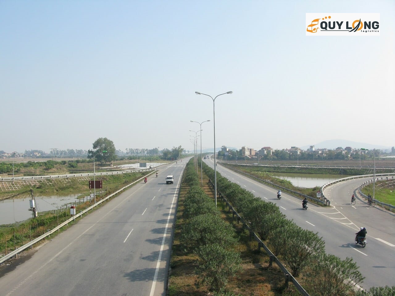 Quốc lộ 1A có ý nghĩa vô cùng quan trọng