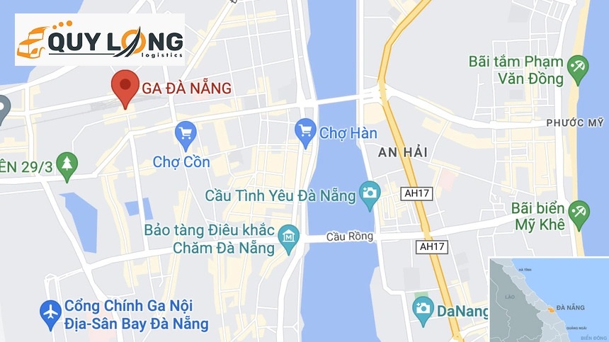 Ga Đà Nẵng nằm ở trung tâm thành phố gần chợ Cồn và chợ Hàn