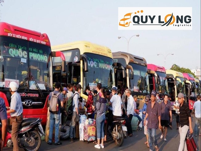 Bến xe Miền Đông luôn đông đúc hành khách