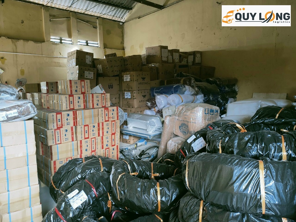 Ga Sài Gòn chỉ vận chuyển những mặt hàng có trọng lượng vừa phải, kích thước không quá lớn