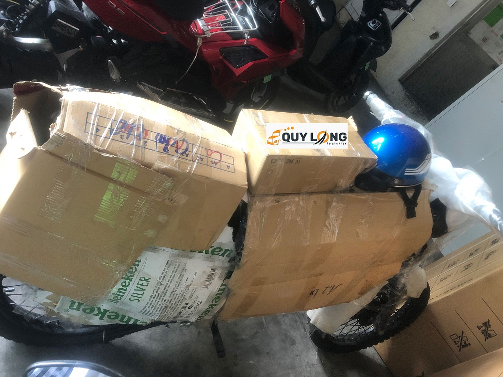 Lựa chọn dịch vụ vận chuyển hàng hóa ra ga của Quý Long, bạn có thể yên tâm rằng mọi hàng hóa đều được đảm bảo nguyên vẹn.