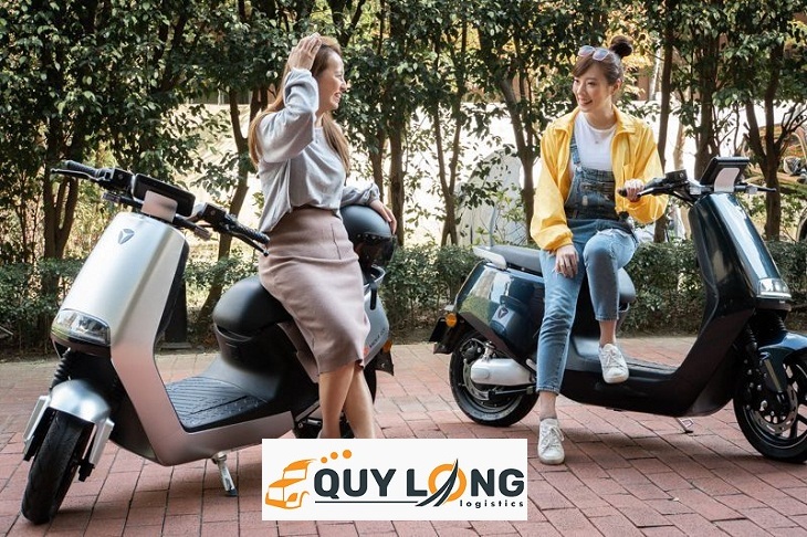 Ngày càng nhiều người chuyển sang sử dụng xe máy điện